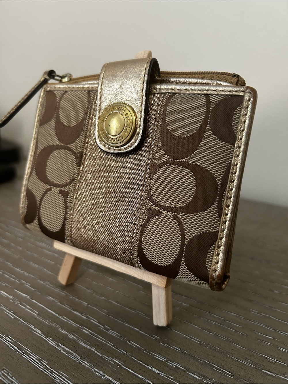 COACH Ergo Signature Wallet with signature 'C' canvas panels - Picture 4 of 13
